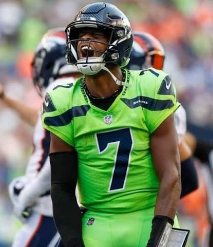 Jag Town fantasy team logo featuring Geno Smith in a green number 7 jersey